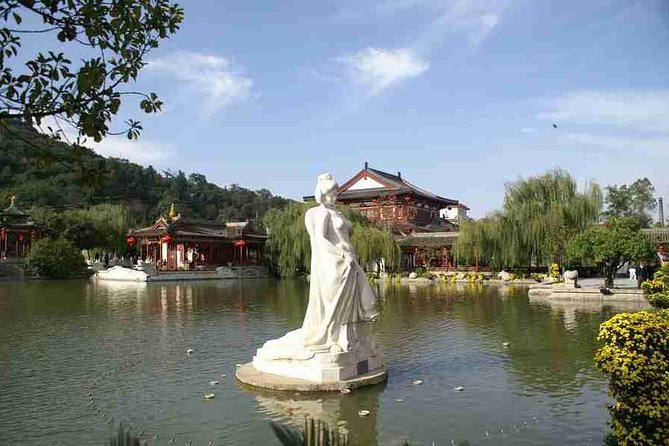 Xian Terracotta Warriors, Huaqing Hot Spring, and Banpo Museum - Meeting and Pickup