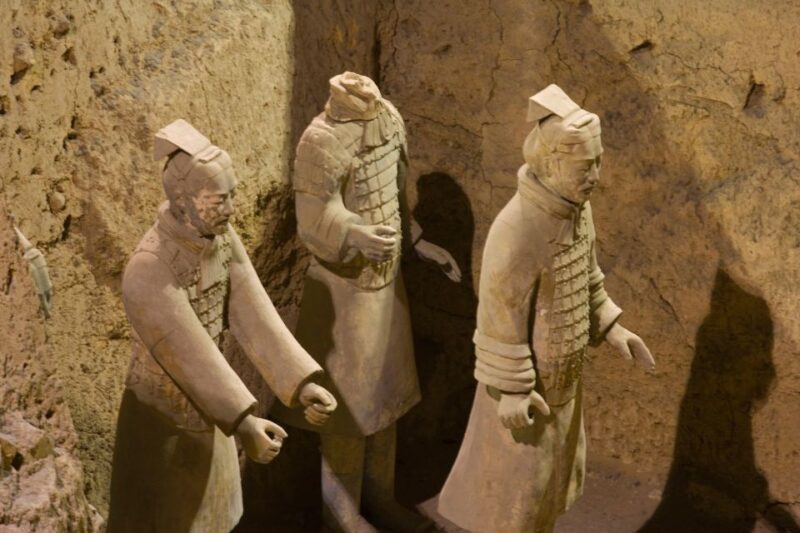 Xian: Terracotta Warriors Private Tour With Optional Lunch - Explore the Terracotta Army
