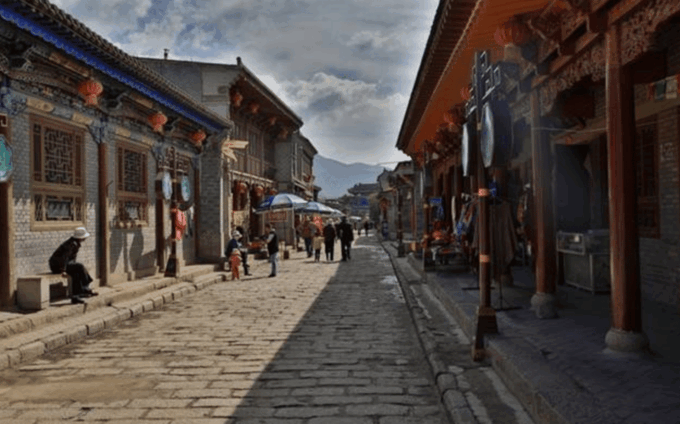 Xining Kumbum Monastery Great Mosque& Old Street Day Tour - Inclusions