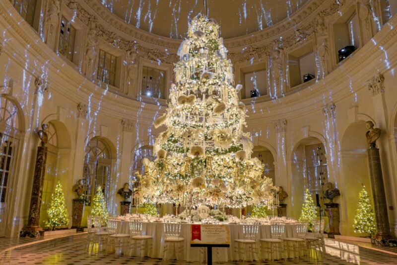 Xmas Paris & Vaux-le-Vicomte Castle Chauffeur Driven 5hrs - Key Points