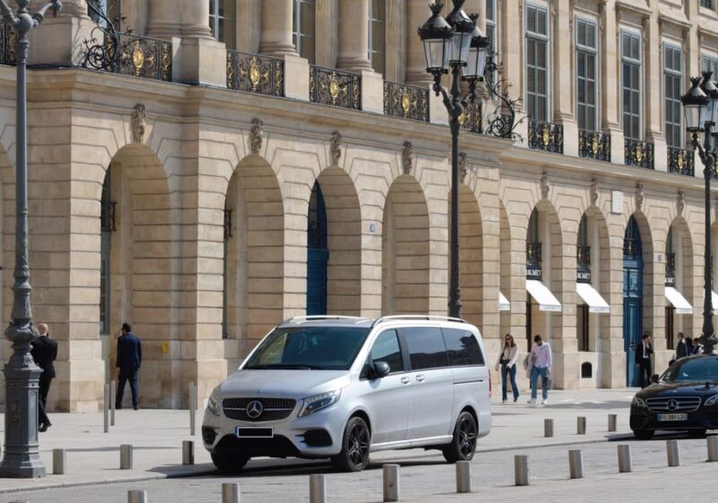 Xmas Paris & Vaux-le-Vicomte Castle Chauffeur Driven 5hrs - Exploring the Enchantment of Vaux-le-Vicomte Castle