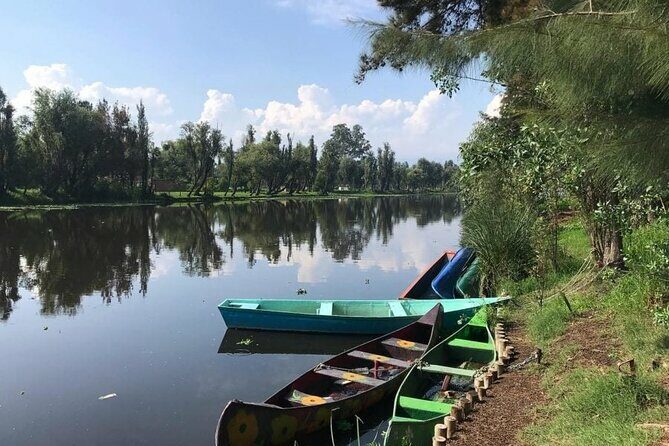 Xochimilco Ecotourism at Dawn in Canoe and Organic Breakfast - Who Should Consider This Tour?