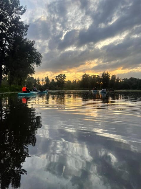 Xochimilco Sunrise Tour: Kayak at the Magic Morning Light - Inclusions and Transportation