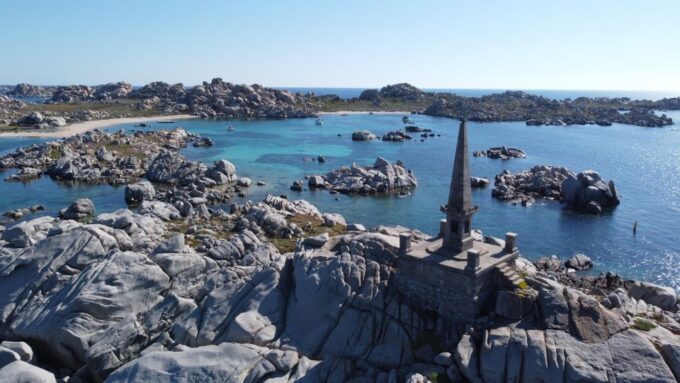Yacht Catamaran Trip to the Lavezzi Islands - Destination Locations