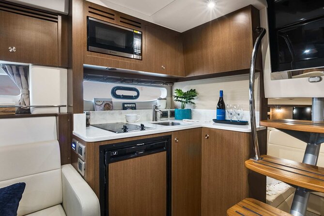 Yacht Party Grill & Chill - up to 8 People Incl. Newcastle, on - Location and Amenities