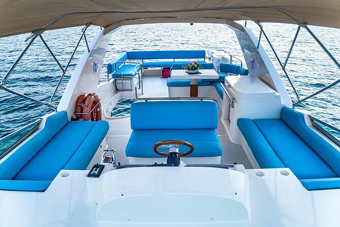 Yacht Rental in Dubai Majesty 63ft - Included Amenities and Snacks