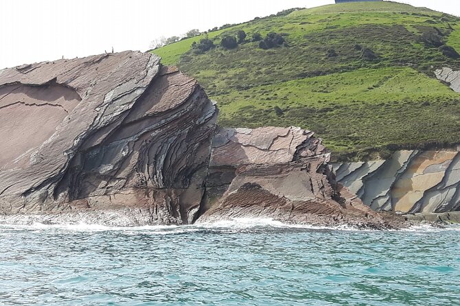 YACHT Tour Through the FLYSCH Cliffs and Game of Thrones - Key Points