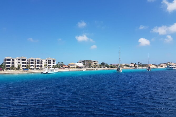Yacht Tour With Local Guide & Snorkeling Activities - Positive Aspects
