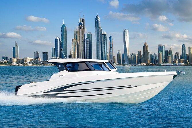 Yachting in Dubai: Book 36 Ft Yacht Charter up to 10 People - Location and Meeting Point
