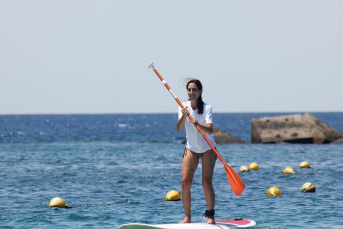 Yaiza: Playa Flaming Stand-up Paddleboard Lesson - What to Bring