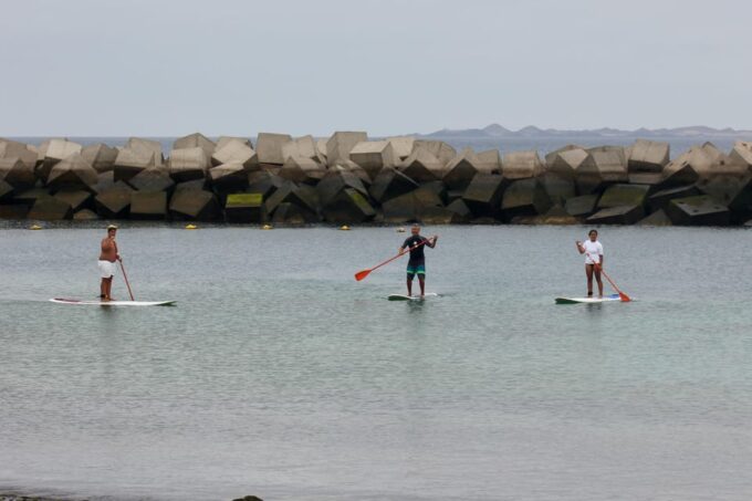 Yaiza: Playa Flaming Stand-up Paddleboard Lesson - Cancellation Policy