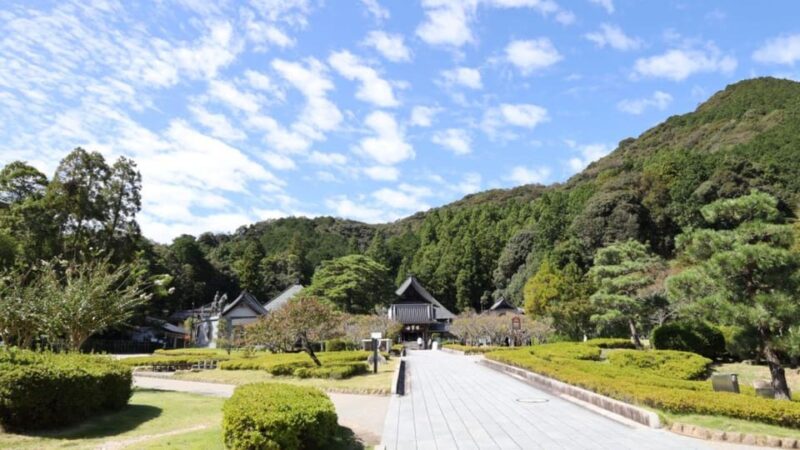 Yamaguchi City Tour - Toshunji and Rurikoji Temples