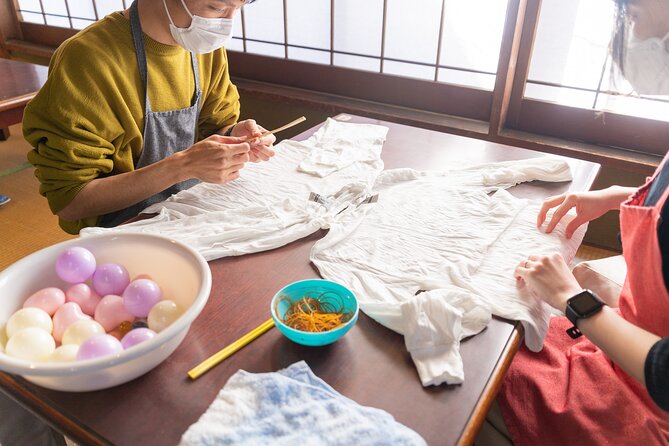 Yamanashi Dyeing Experience With Patterns Using Ink and Indigo - Traditional Japanese House Setting