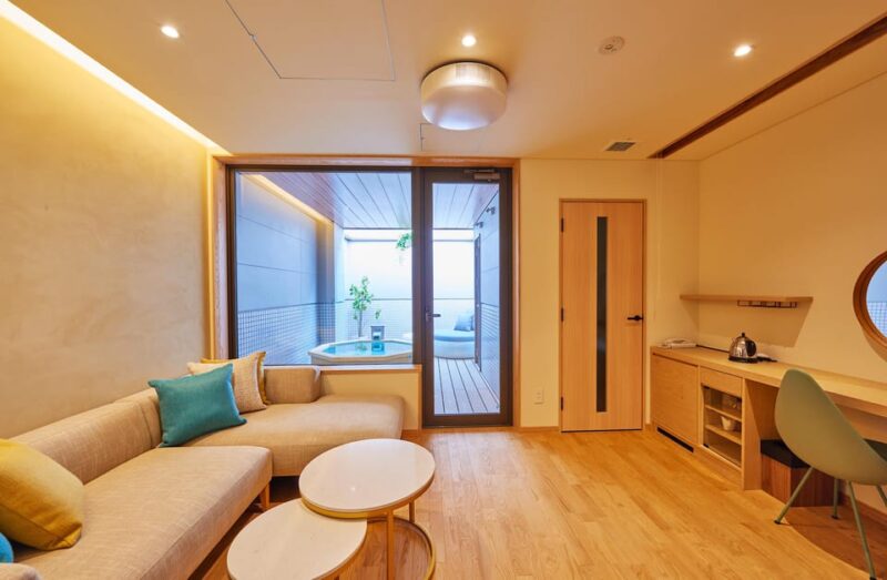 Yamanochi: Yudanaka Onsen Experience With Craft Beer - Private Natural Hot Spring Bath