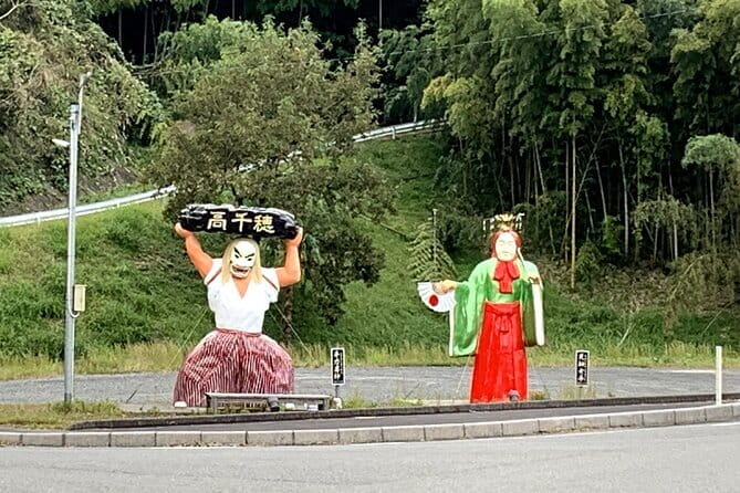 Yanagawa Kimono Private Tour With River Cruise and Luxury Lunch - Relaxing River Cruise