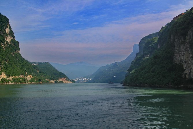 Yangtze River Cruise From Yichang to Chongqing Upstream in 5 Days 4 Nights - Preparing for Your Yangtze River Cruise