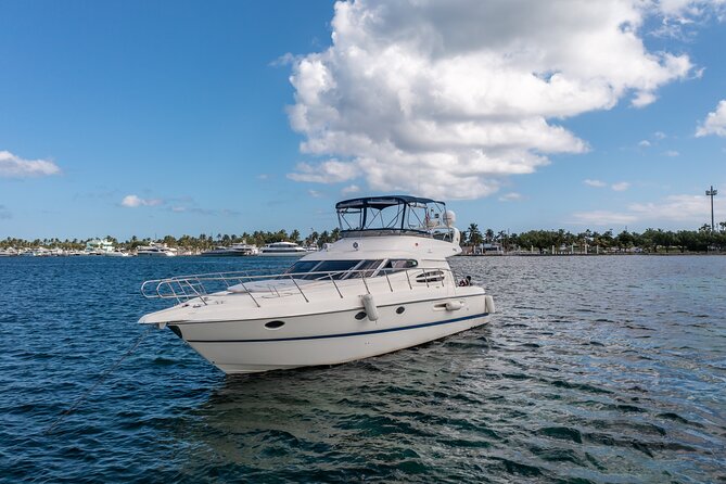 Yatch Day on Miami Waters - Inclusions and Amenities