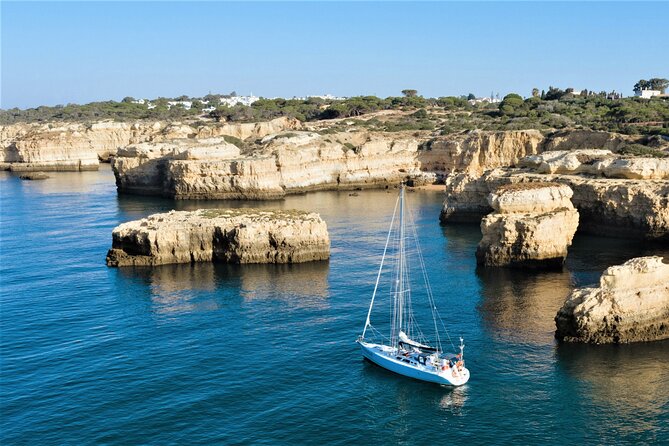 Yatch FINISMAR: 3hours Sailing to Benagil - Accessibility and Policies