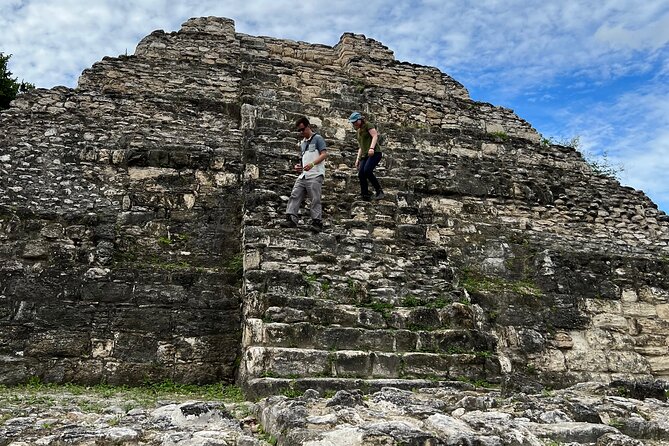 Yaxha Archaeological Focus Day Tour With Monkeys Spotting - Key Inclusions