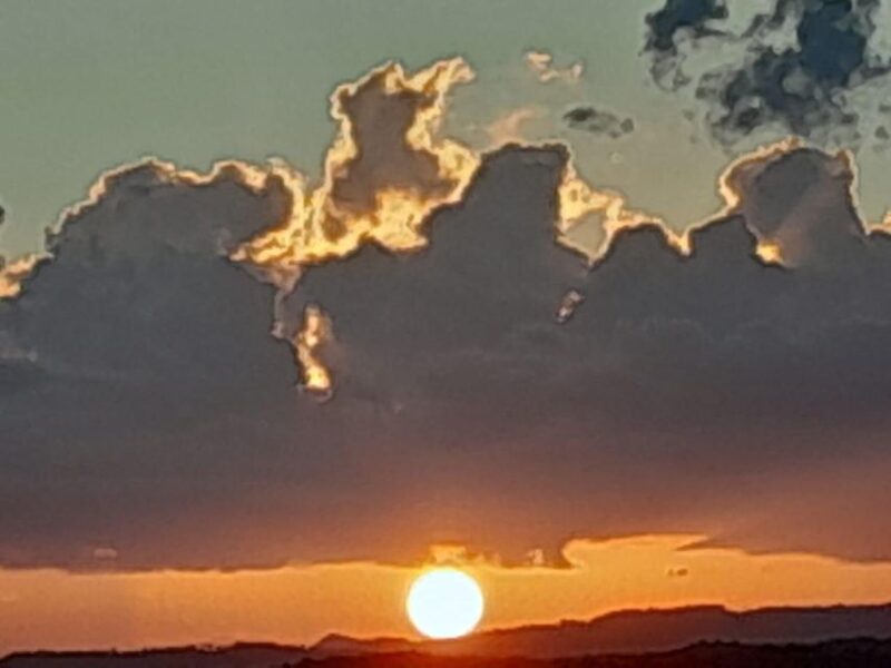 Yaxha: Shared Sunset Tour / Transportation & Guide - Key Points