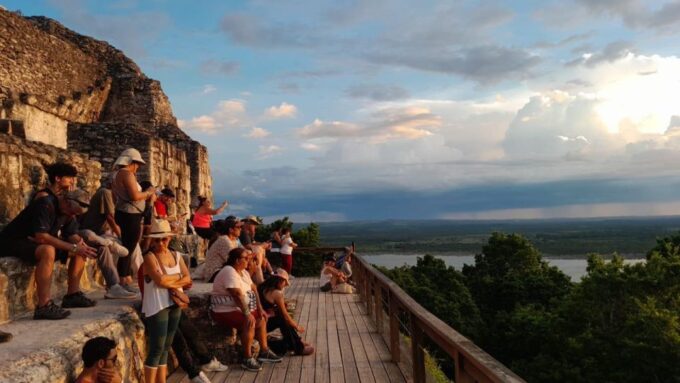 Yaxha: Shared Sunset Tour / Transportation & Guide - Sunset Viewing