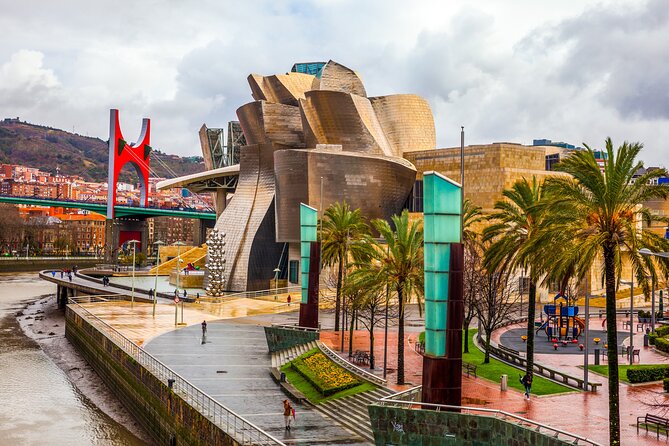 Year of Love in Bilbao: Quest Experience - Meeting and Pickup