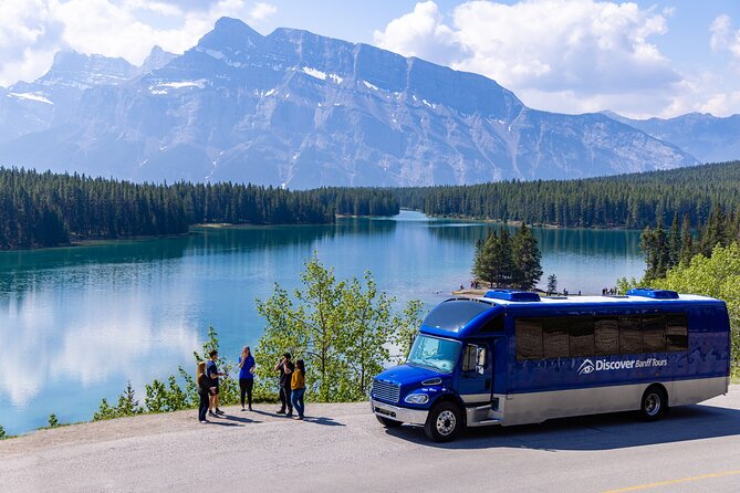 Year Round Tour: Banff and Its Wildlife - Small Group Tour Experience