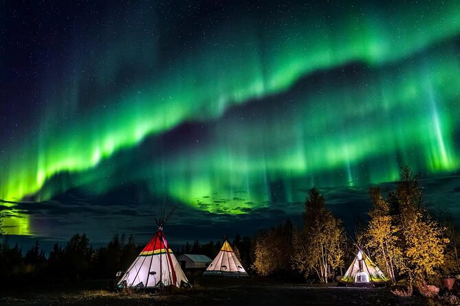 Yellowknife 4 Days 3 Nights Aurora Tour Package - Accommodation Not Included - Pickup Arrangements