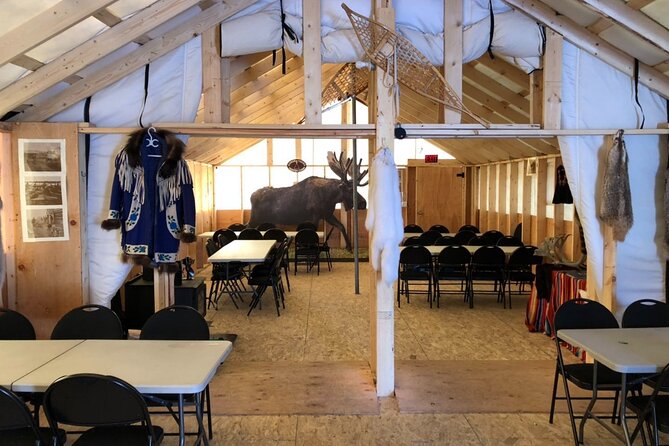Yellowknife Aurora Viewing at Aurora Lodge + Aurora Hunting - Transportation and Pickup Details
