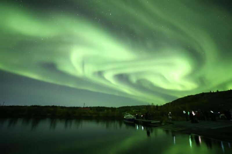 Yellowknife: Northern Lights Chasing Tour by Bus - Authentic Experiences and Real Traveler Insights