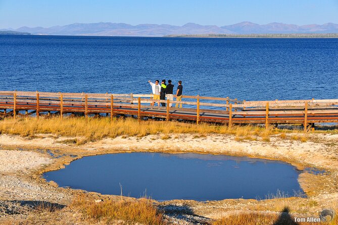 Yellowstone & Grand Teton National Parks: Small Group 3-Day Tour - Exploring Yellowstone