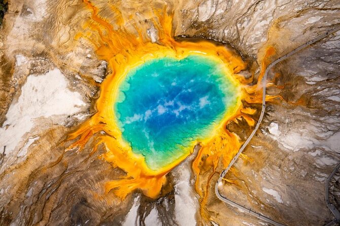 Yellowstone: Hot Springs, Geysers, Mudpots & Waterfalls + Lunch! - Pickup and Drop-off