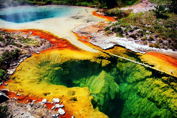 Yellowstone National Park 6-Day Tour From Vancouver (Chn&Eng) - Tour Group Size
