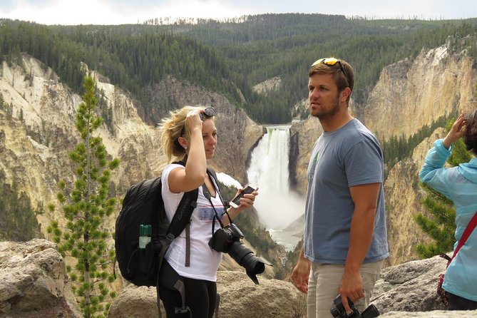 Yellowstone National Park - Full-Day Lower Loop Tour From West Yellowstone - Marveling at the Grand Canyon