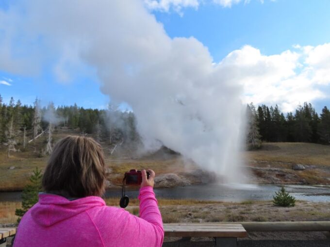 Yellowstone: Upper Geyser Basin Hike With Lunch - Cancellation Policy