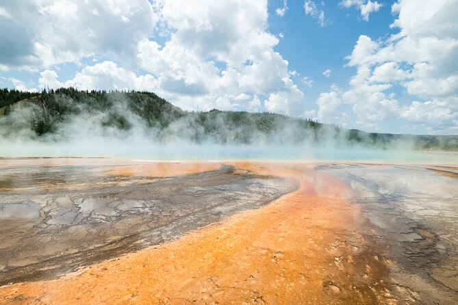 Yellowstones Grand Prismatic Self-Guided Walking Tour - Navigating With Offline Maps