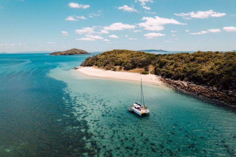 Yeppoon: Keppel Islands Luxury Sail and Snorkel Day Tour - Snorkeling Opportunities