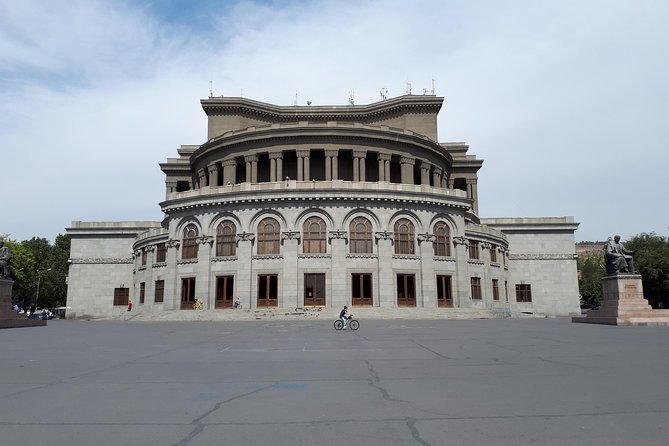 Yerevan City Walking Tour W/Brunch - Authentic Restaurant