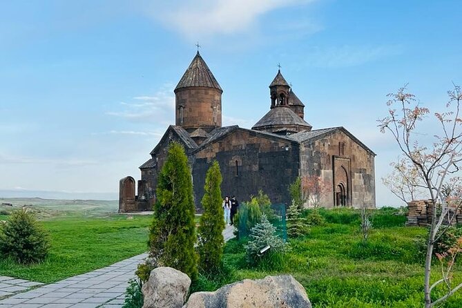 Yerevan to Saghmosavank Monastery Private Tour - Pickup Service