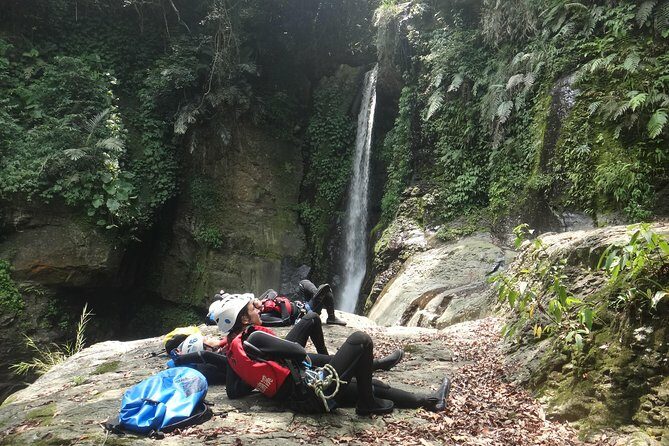 Yi-Hsin creek canyoning in northern Taiwan - In Closing