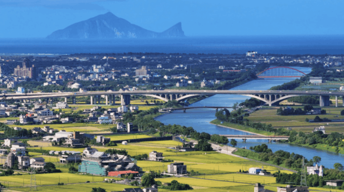 Yilan: Private Custom Tour With Local Guide - Kavalan Distillery