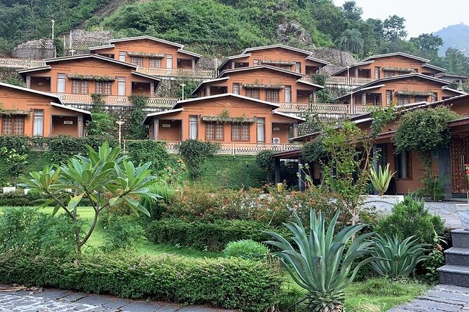 Yoga Retreat in India at Abhayaranya Yoga Ashram, Rishikesh - Key Points
