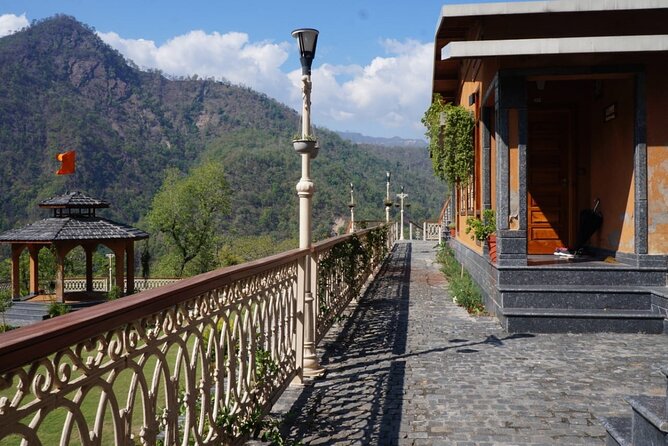Yoga Retreat in India at Abhayaranya Yoga Ashram, Rishikesh - Yoga and Meditation Practices