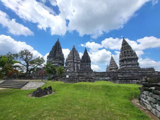 Yogya Cultural Tour: Borobudur Prambanan Temple & Merapi - Frequently Asked Questions