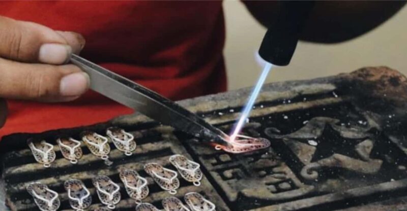 Yogyakarta: 1.5-hour Silver Jewelry Making Course - Creative Atmosphere