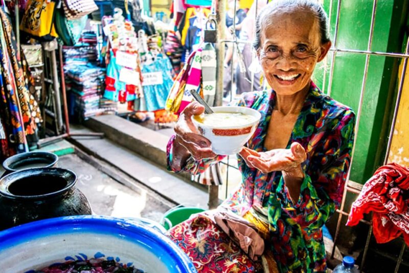 Yogyakarta: 3-Hour Walking Tour With Street Food Tasting - Experience Highlights