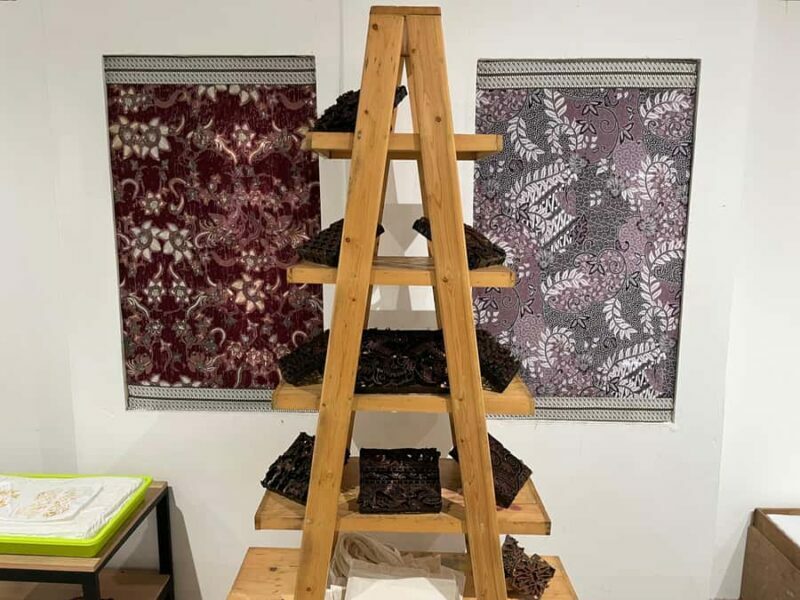 Yogyakarta: Batik Making Class with Expert - The Atmosphere and Group Dynamics