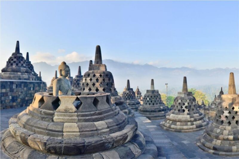 Yogyakarta: Borobudur 5-Hour Tour With Climb-Up & Transfers - Key Points