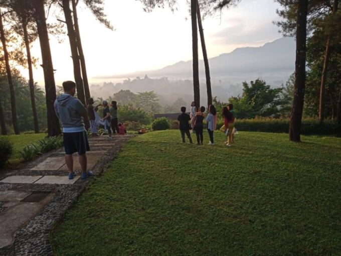Yogyakarta: Borobudur and Prambanan Guided Tour - Insightful Guide Commentary