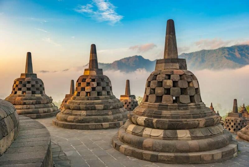 Yogyakarta: Borobudur climb up and Prambanan Temple Tour - What Makes This Tour Stand Out